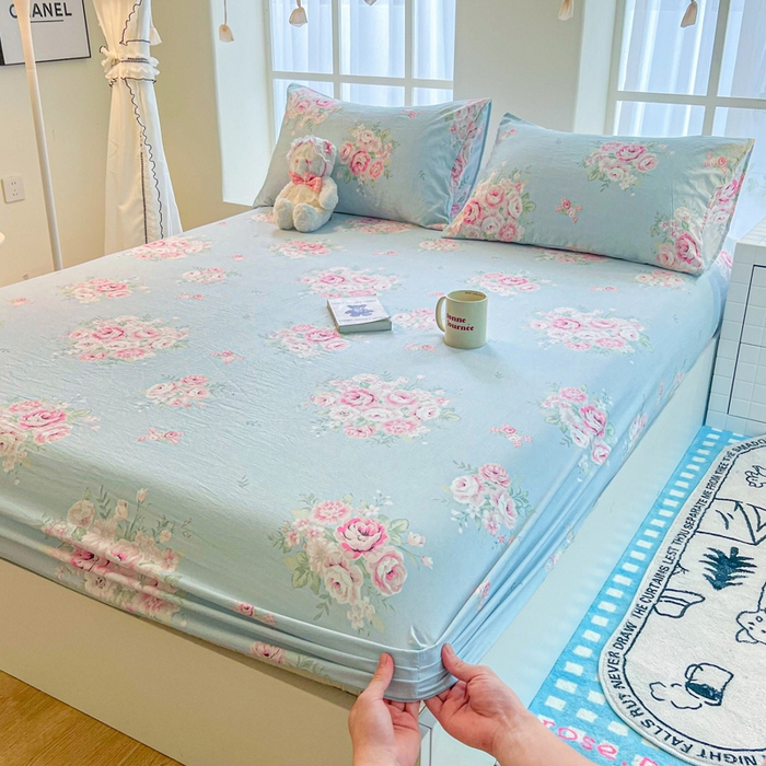 91家纺网 家纺一手货源 找家纺 鼎丰家纺 2025新款90克超柔软糯印花单床笠系列 戴安娜