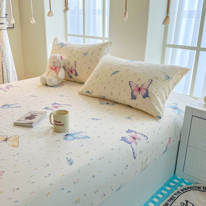 91家纺网 家纺一手货源 找家纺 鼎丰家纺 2025新款90克超柔软糯印花单床笠系列 星蝶物语