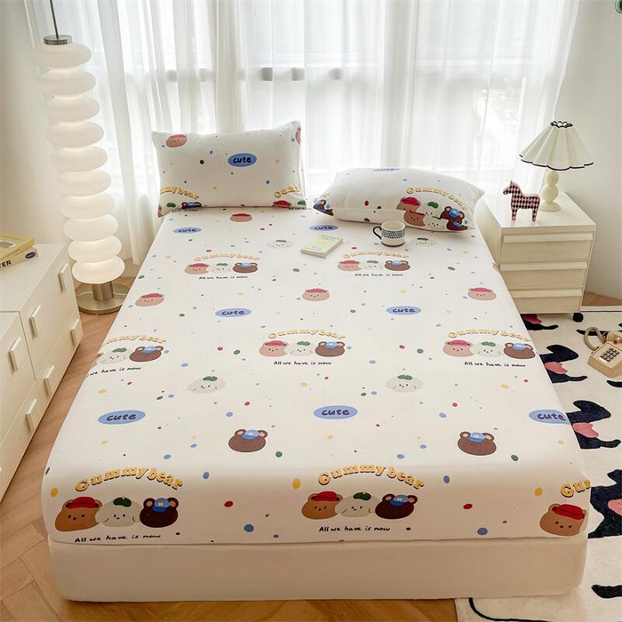 91家纺网 家纺一手货源 找家纺 鼎丰家纺 2025新款90克超柔软糯印花单床笠系列 冒险乐园