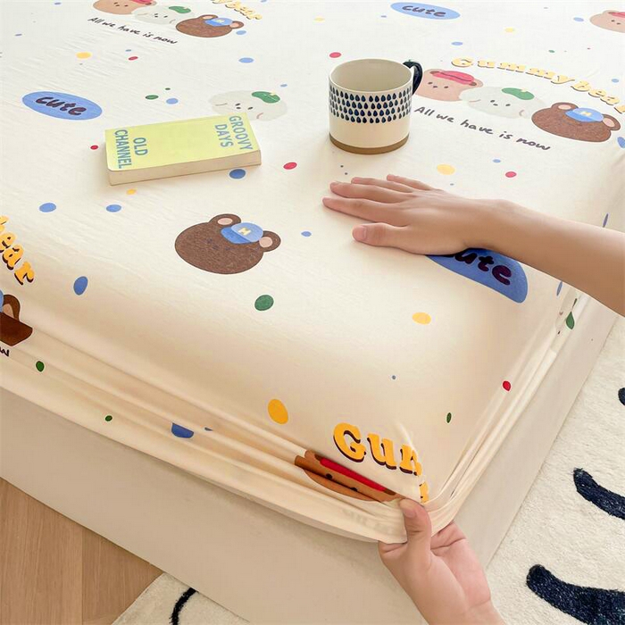 91家纺网 家纺一手货源 找家纺 鼎丰家纺 2025新款90克超柔软糯印花单床笠系列 冒险乐园