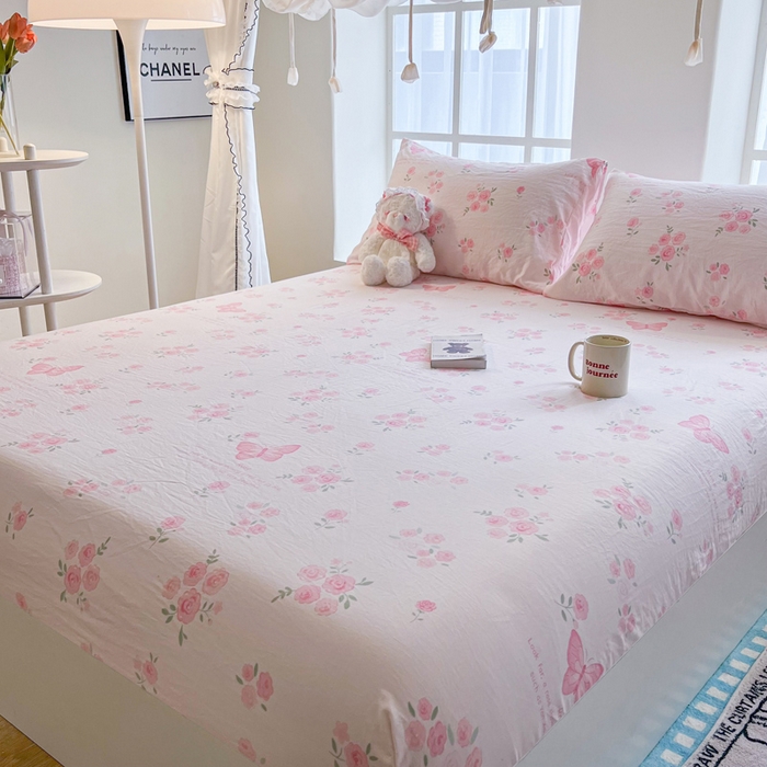 91家纺网 家纺一手货源 找家纺 鼎丰家纺 2025新款90克超柔软糯印花单床笠系列 碟影梦