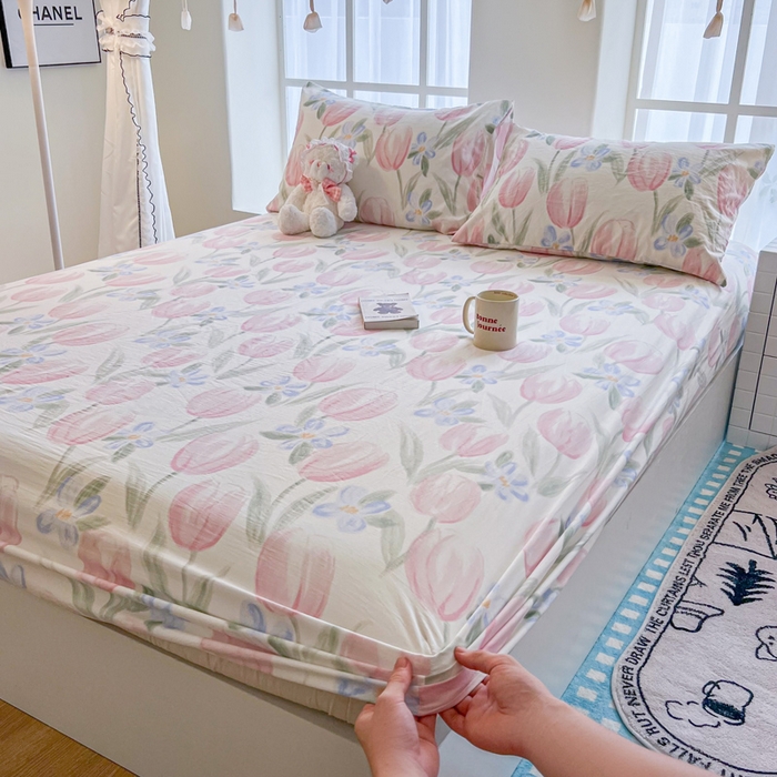 91家纺网 家纺一手货源 找家纺 鼎丰家纺 2025新款90克超柔软糯印花单床笠系列 花暮