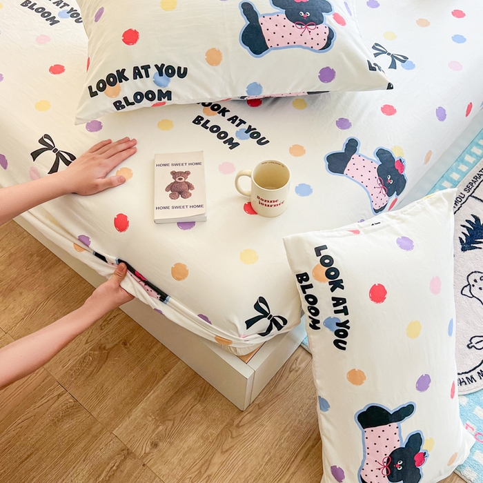 91家纺网 家纺一手货源 找家纺 鼎丰家纺 2025新款90克超柔软糯印花单床笠系列 波点小狗