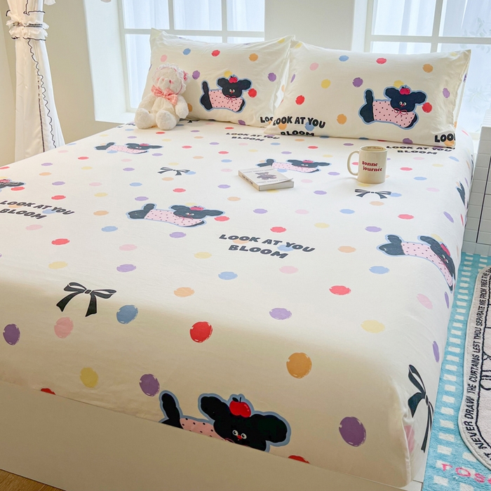 91家纺网 家纺一手货源 找家纺 鼎丰家纺 2025新款90克超柔软糯印花单床笠系列 波点小狗