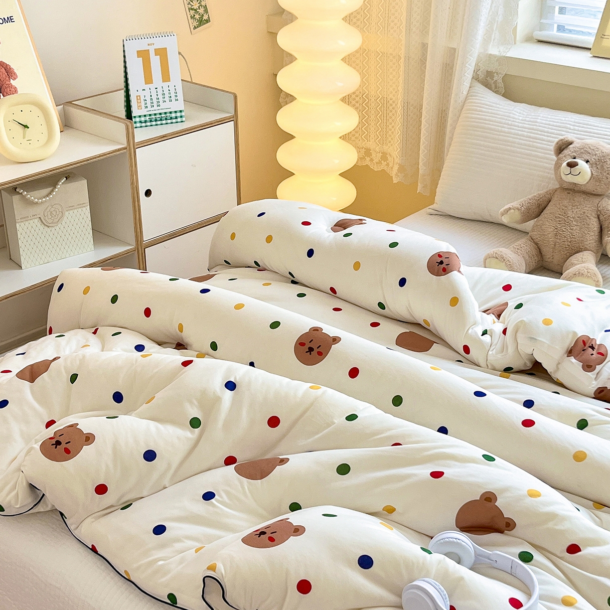 91家纺网 家纺一手货源 找家纺 暖生活 2025新款牛奶针织棉四季被冬被 米洛熊