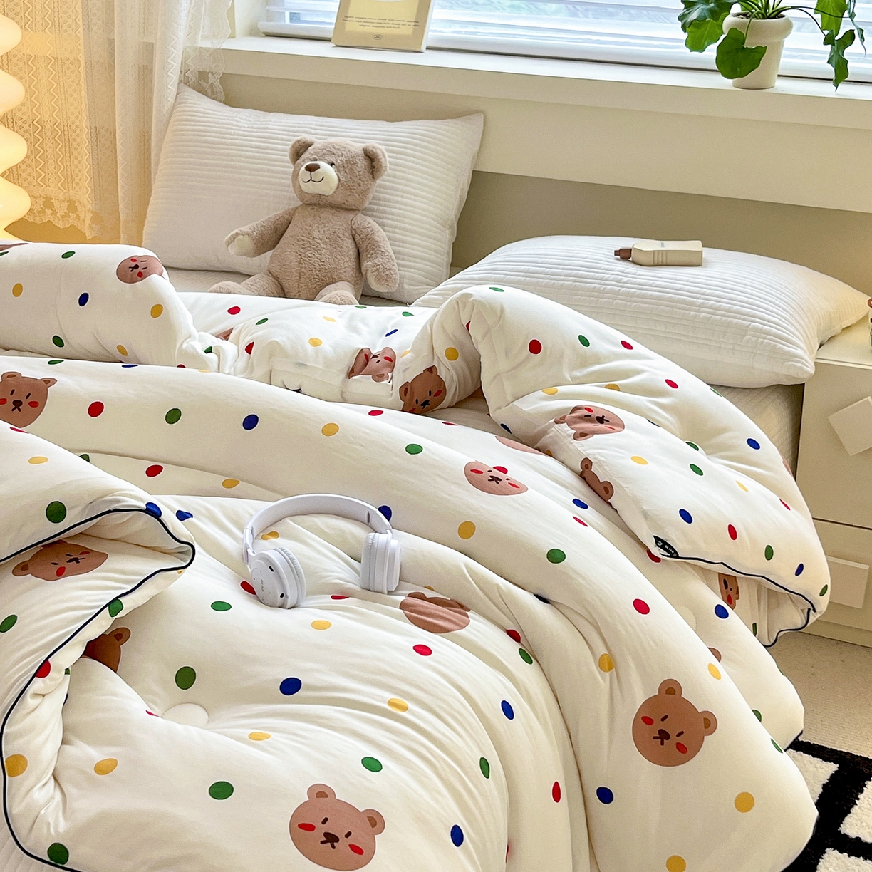 91家纺网 家纺一手货源 找家纺 暖生活 2025新款牛奶针织棉四季被冬被 米洛熊