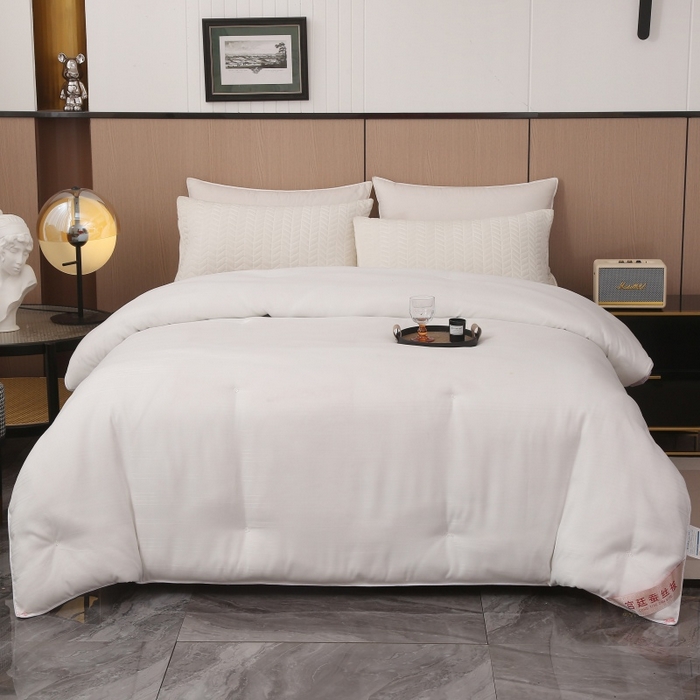 91家纺网 家纺一手货源 找家纺 越宏顺 2025新款全棉缎条.被桑.被春秋被双人子母被二合一冬被 白色