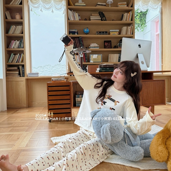 91家纺网 家纺一手货源 找家纺 妍景家居生活馆 2025新款小熊家-腊肠家居服 小熊家-腊肠-米色