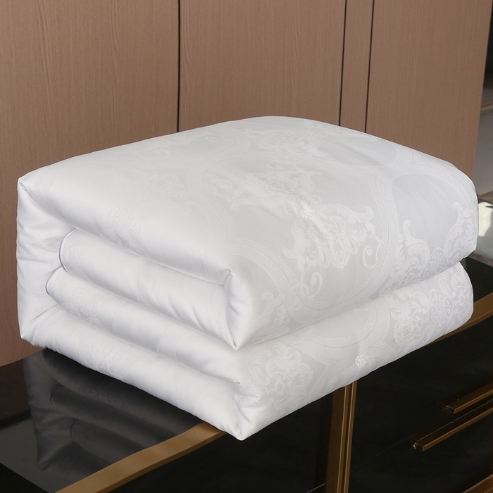 91家纺网 家纺一手货源 找家纺 越宏顺 2025新款60S全棉莫代尔提花.被手工订花.被子母被 白色