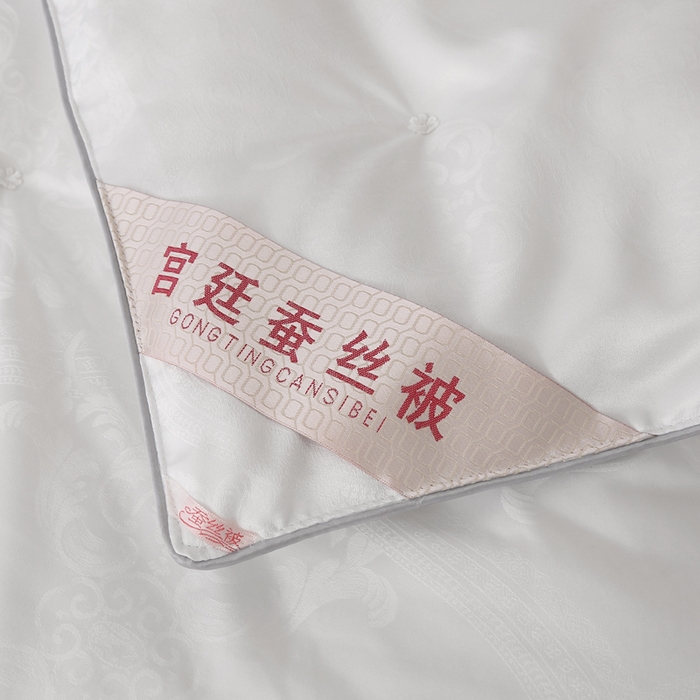 91家纺网 家纺一手货源 找家纺 越宏顺 2025新款60S全棉莫代尔提花.被手工订花.被子母被 白色