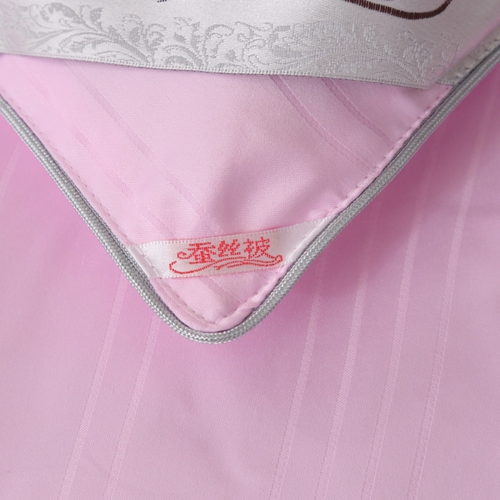 91家纺网 家纺一手货源 找家纺 越宏顺 2025新款全棉缎条.被桑.被春秋被双人子母被二合一冬被 粉色