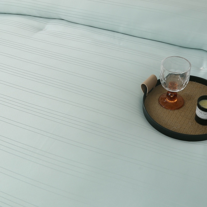 91家纺网 家纺一手货源 找家纺 越宏顺 2025新款全棉缎条.被桑.被春秋被双人子母被二合一冬被 绿色