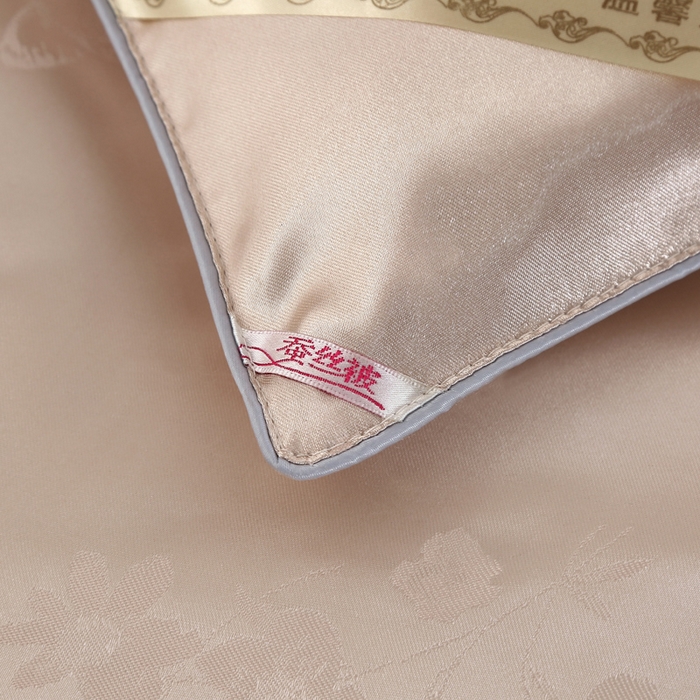 91家纺网 家纺一手货源 找家纺 越宏顺 2025新款仿真丝蝴蝶花手工.被子母被被子被芯 卡其