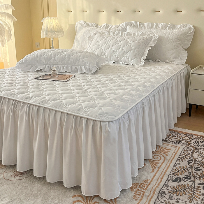 91家纺网 家纺一手货源 找家纺 鼎丰家纺 2025新款水洗磨毛夹棉床裙套件-曼可系列 曼可-白色