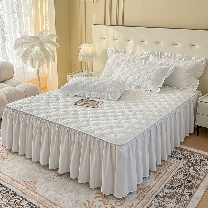 91家纺网 家纺一手货源 找家纺 鼎丰家纺 2025新款水洗磨毛夹棉床裙套件-曼可系列 曼可-白色