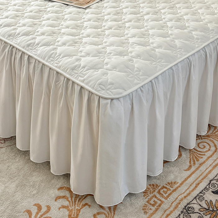 91家纺网 家纺一手货源 找家纺 鼎丰家纺 2025新款水洗磨毛夹棉床裙套件-曼可系列 曼可-白色