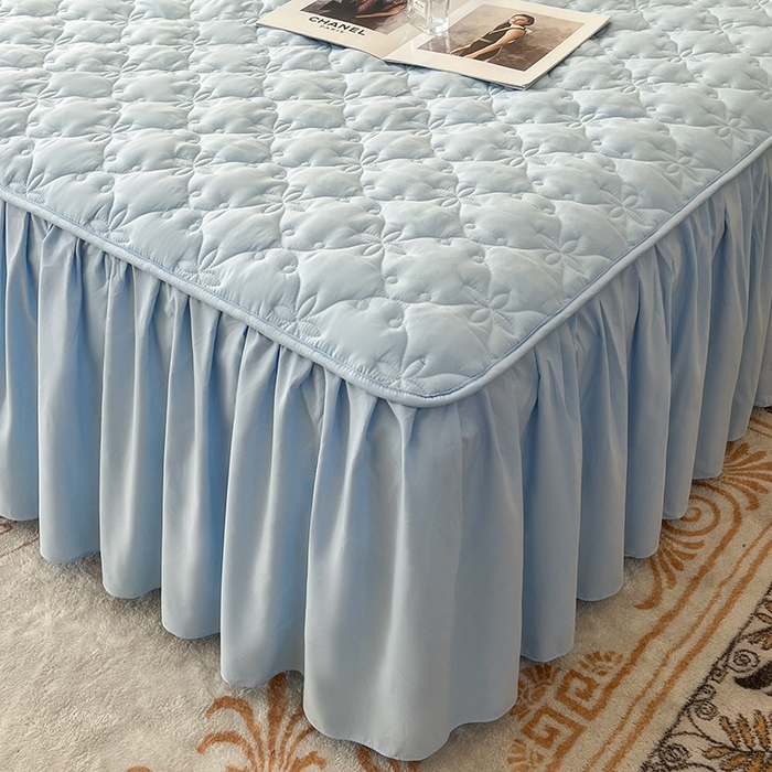 91家纺网 家纺一手货源 找家纺 鼎丰家纺 2025新款水洗磨毛夹棉床裙套件-曼可系列 曼可-天蓝