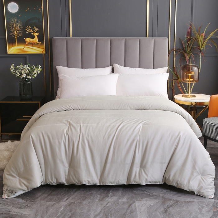 91家纺网 家纺一手货源 找家纺 越宏顺 2025新款80s全棉提花手工.被 被子被芯 浅灰