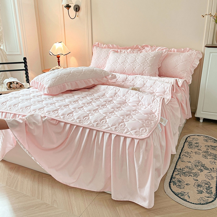 91家纺网 家纺一手货源 找家纺 鼎丰家纺 2025新款-100%新疆棉花夹棉床裙 100%新疆棉花床裙-桃花粉