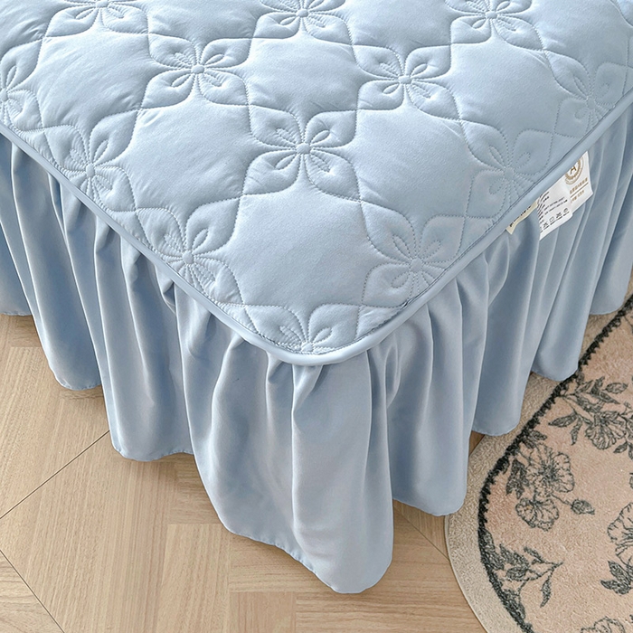 91家纺网 家纺一手货源 找家纺 鼎丰家纺 2025新款-100%新疆棉花夹棉床裙 100%新疆棉花床裙-晴空蓝