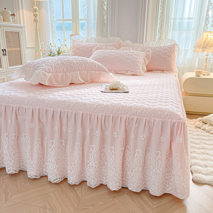 91家纺网 家纺一手货源 找家纺 鼎丰家纺 2025新款蕾丝夹棉床裙-洛可可系列 洛可可-粉