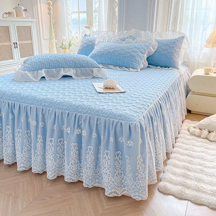 91家纺网 家纺一手货源 找家纺 鼎丰家纺 2025新款蕾丝夹棉床裙-洛可可系列 洛可可-蓝