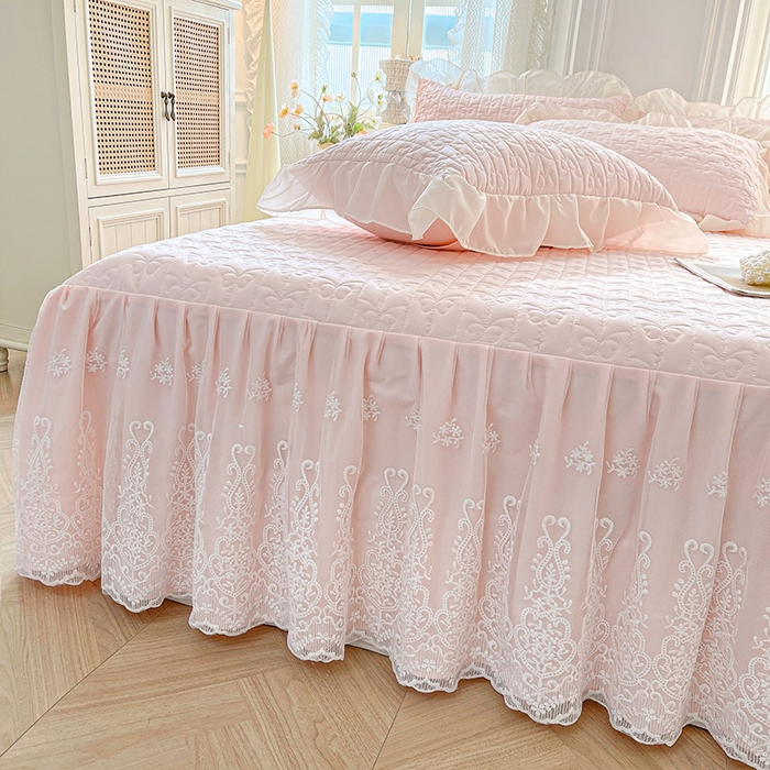 91家纺网 家纺一手货源 找家纺 鼎丰家纺 2025新款蕾丝夹棉床裙-洛可可系列 洛可可-粉