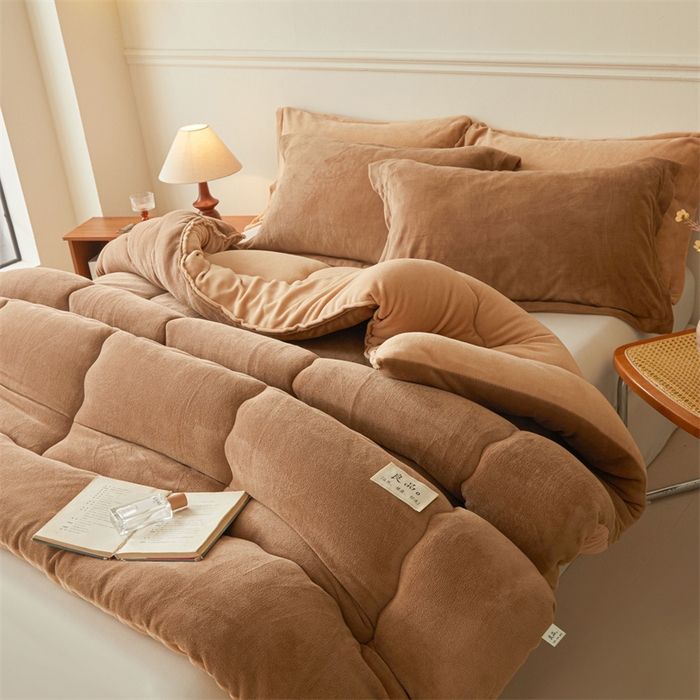 91家纺网 家纺一手货源 找家纺 （总）吉祥家纺 2025新款牛奶绒冬被系列被子被芯