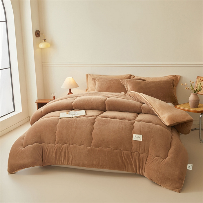 91家纺网 家纺一手货源 找家纺 吉祥家纺 2025新款牛奶绒冬被系列被子被芯 咖啡