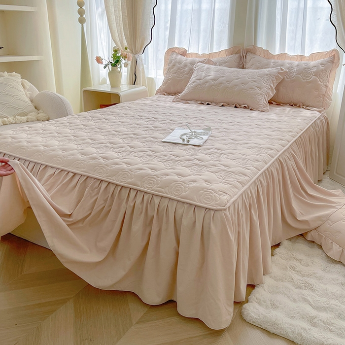 91家纺网 家纺一手货源 找家纺 鼎丰家纺 2025新款纯色夹棉床裙-玫瑰之恋 玫瑰之恋-卡其