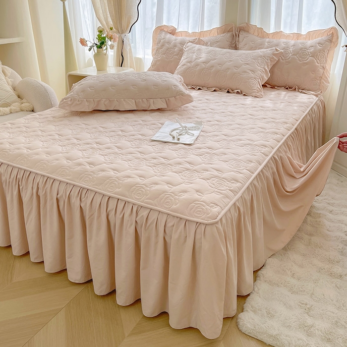 91家纺网 家纺一手货源 找家纺 鼎丰家纺 2025新款纯色夹棉床裙-玫瑰之恋 玫瑰之恋-卡其