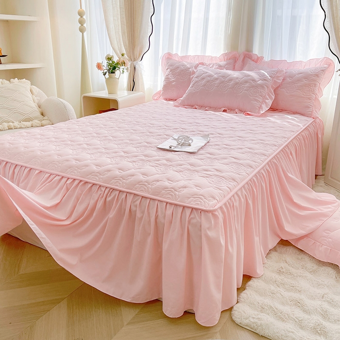 91家纺网 家纺一手货源 找家纺 鼎丰家纺 2025新款纯色夹棉床裙-玫瑰之恋 玫瑰之恋-粉