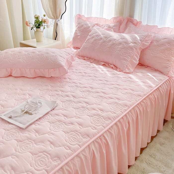 91家纺网 家纺一手货源 找家纺 鼎丰家纺 2025新款纯色夹棉床裙-玫瑰之恋 玫瑰之恋-粉