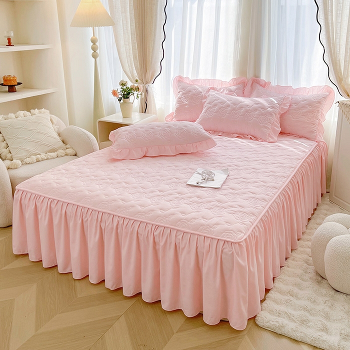 91家纺网 家纺一手货源 找家纺 鼎丰家纺 2025新款纯色夹棉床裙-玫瑰之恋 玫瑰之恋-粉