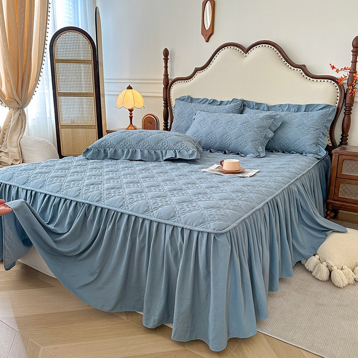 91家纺网 家纺一手货源 找家纺 鼎丰家纺 2025新款纯色夹棉床裙-格影 格影-蓝