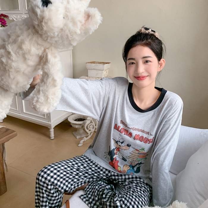 91家纺网 家纺一手货源 找家纺 妍景家居生活馆 2025新款梦境巡游家居服 梦境巡游家居服-黑色