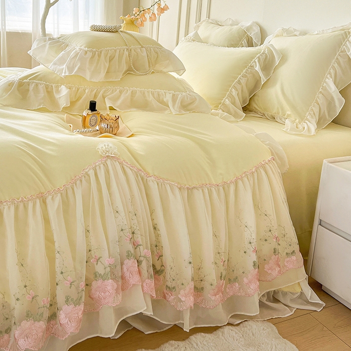 91家纺网 家纺一手货源 找家纺 鼎丰家纺 2025新款蕾丝雪纺花边四件套-悦夏花影系列 悦夏花影-米黄