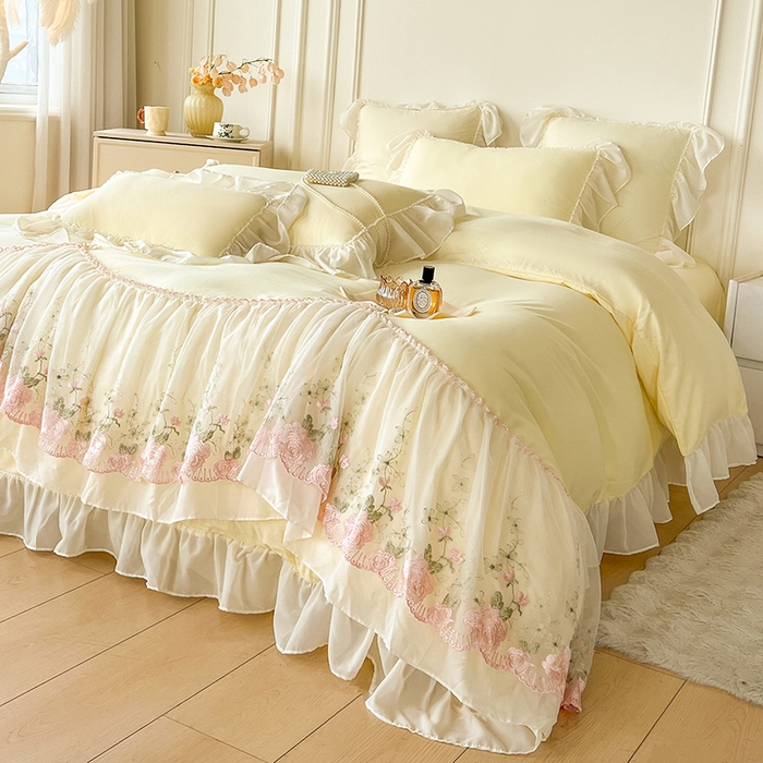 91家纺网 家纺一手货源 找家纺 鼎丰家纺 2025新款蕾丝雪纺花边四件套-悦夏花影系列 悦夏花影-米黄