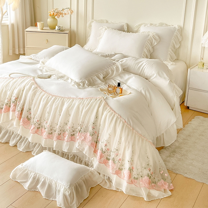 91家纺网 家纺一手货源 找家纺 鼎丰家纺 2025新款蕾丝雪纺花边四件套-悦夏花影系列 悦夏花影-奶白