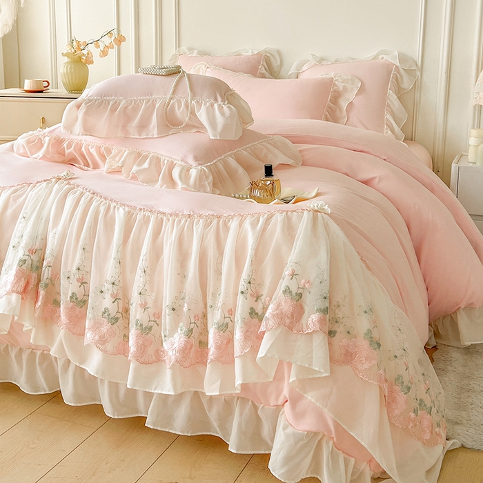 91家纺网 家纺一手货源 找家纺 鼎丰家纺 2025新款蕾丝雪纺花边四件套-悦夏花影系列 悦夏花影-浅粉