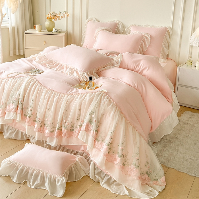 91家纺网 家纺一手货源 找家纺 鼎丰家纺 2025新款蕾丝雪纺花边四件套-悦夏花影系列 悦夏花影-浅粉