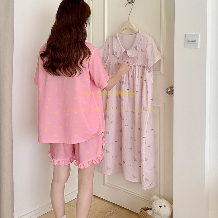 91家纺网 家纺一手货源 找家纺 妍景家居生活馆 2025新款韩系小翻领樱桃套装 韩系翻领小樱桃-粉色