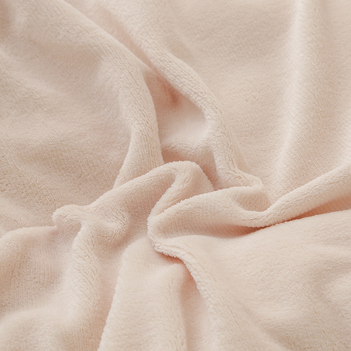 91家纺网 家纺一手货源 找家纺 （总）亚龙工厂店 2025新款亲肤舒适兔兔绒被子被芯三件套