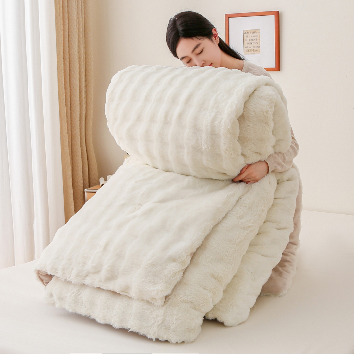 91家纺网 家纺一手货源 找家纺 （总）亚龙工厂店 2025新款亲肤舒适兔兔绒被子被芯三件套