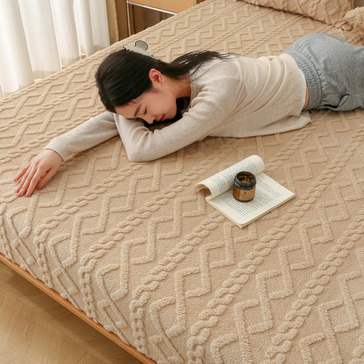 91家纺网 家纺一手货源 找家纺 （总）亚龙工厂店 2025新款亲肤舒适塔肤绒床笠三件套