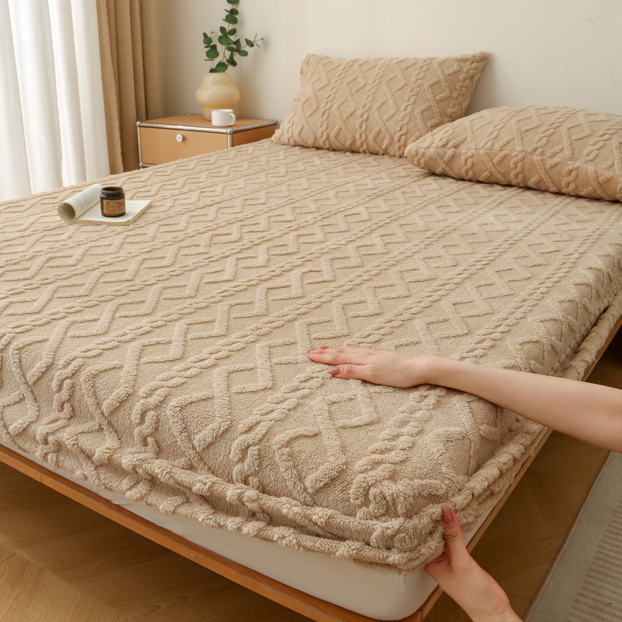 91家纺网 家纺一手货源 找家纺 （总）亚龙工厂店 2025新款亲肤舒适塔肤绒床笠三件套