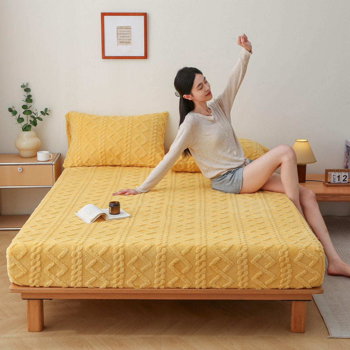 91家纺网 家纺一手货源 找家纺 亚龙工厂店 2025新款亲肤舒适塔肤绒床笠三件套 黄色