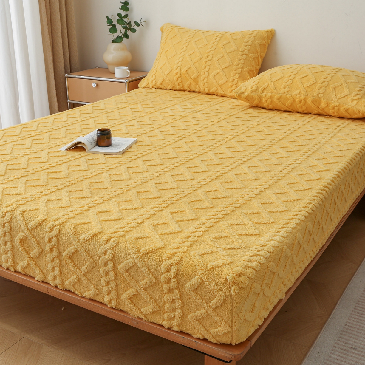 91家纺网 家纺一手货源 找家纺 亚龙工厂店 2025新款亲肤舒适塔肤绒床笠三件套 黄色