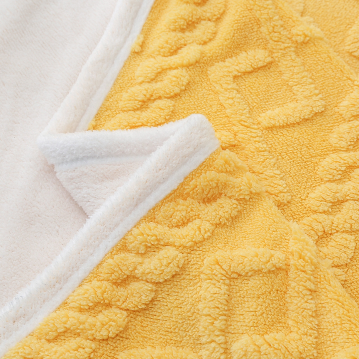 91家纺网 家纺一手货源 找家纺 亚龙工厂店 2025新款亲肤舒适塔肤绒毛毯盖毯毯子 黄色