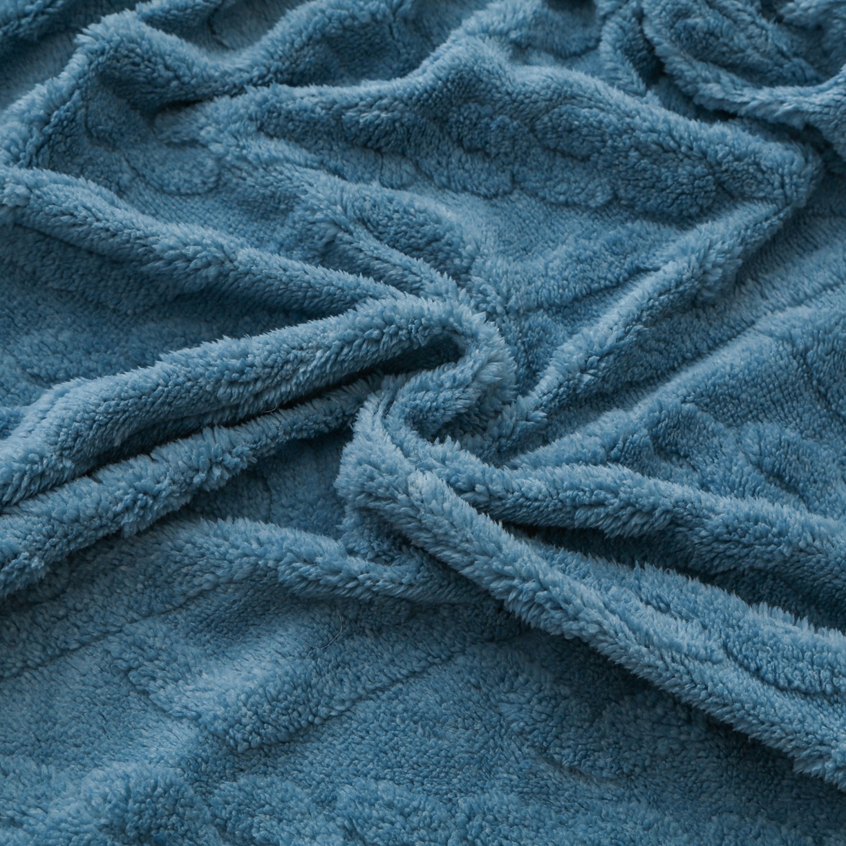 91家纺网 家纺一手货源 找家纺 亚龙工厂店 2025新款亲肤舒适塔肤绒床笠三件套 蓝色